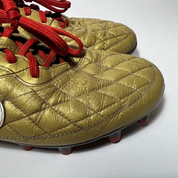 2009 Nike Ronaldinho Dois FG 324761 712 Gold Black Soccer Cleats Men’s Sz 7.5